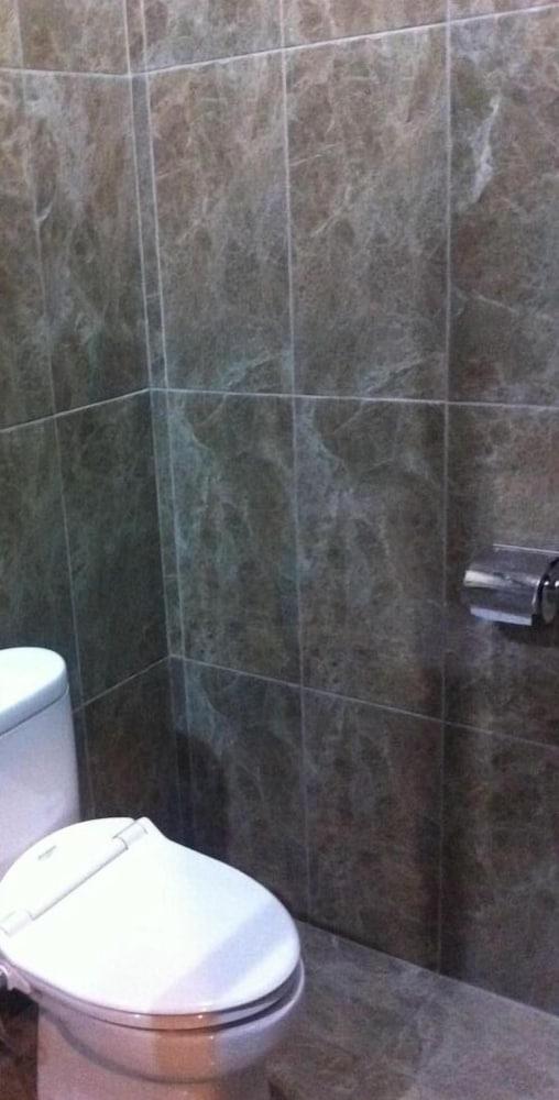 Votel Viure Hotel Jogjakarta Maguwo Εξωτερικό φωτογραφία