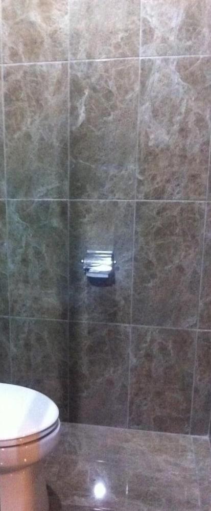 Votel Viure Hotel Jogjakarta Maguwo Εξωτερικό φωτογραφία