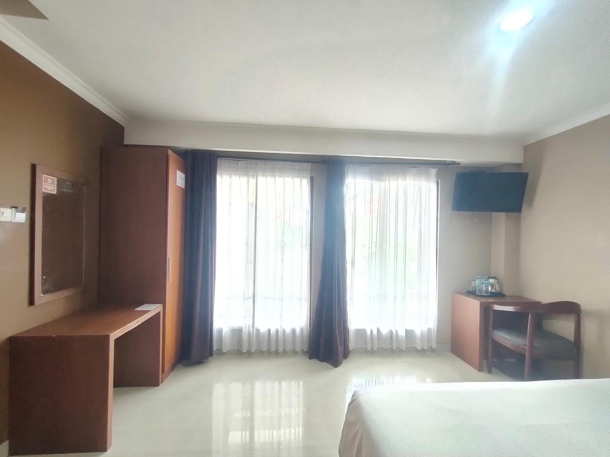 Votel Viure Hotel Jogjakarta Maguwo Εξωτερικό φωτογραφία