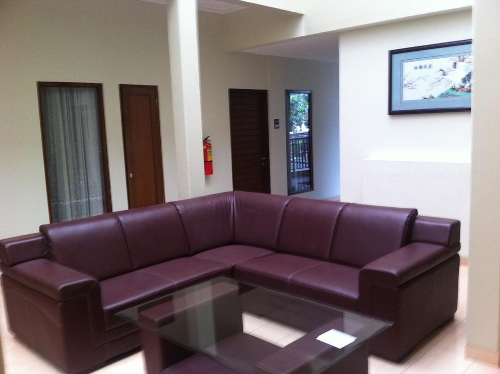 Votel Viure Hotel Jogjakarta Maguwo Εξωτερικό φωτογραφία