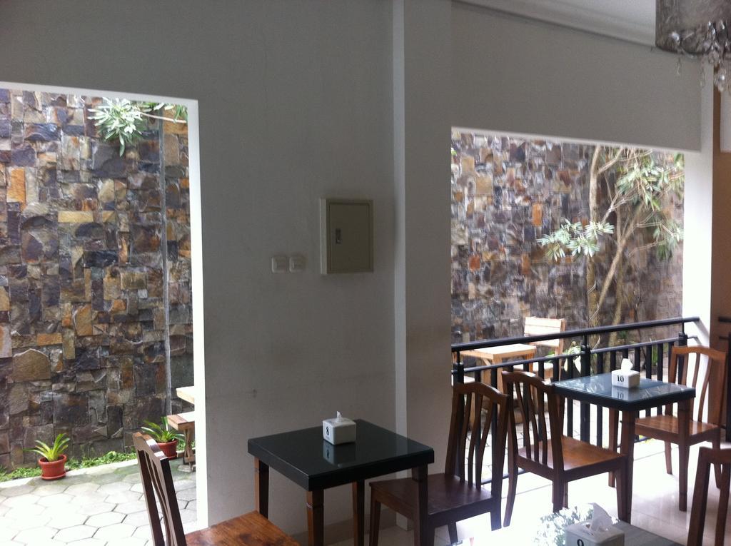 Votel Viure Hotel Jogjakarta Maguwo Εξωτερικό φωτογραφία