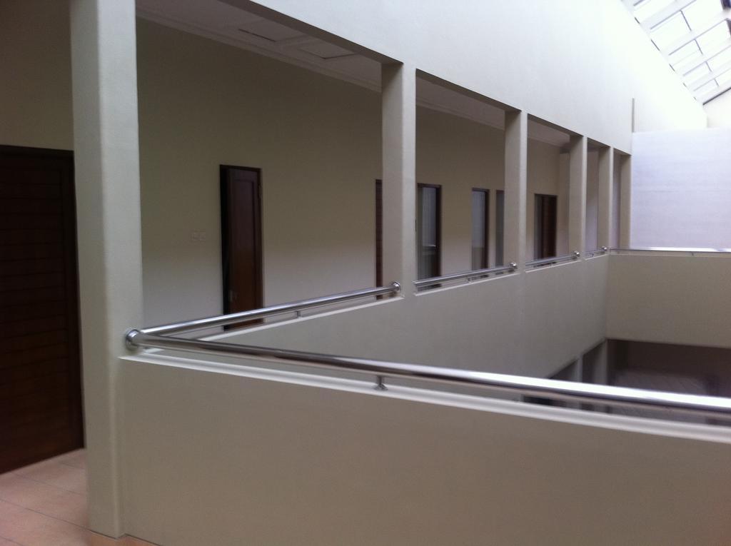 Votel Viure Hotel Jogjakarta Maguwo Εξωτερικό φωτογραφία